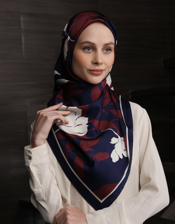 CARYS SQUARE SCARF (NAVY BLUE)